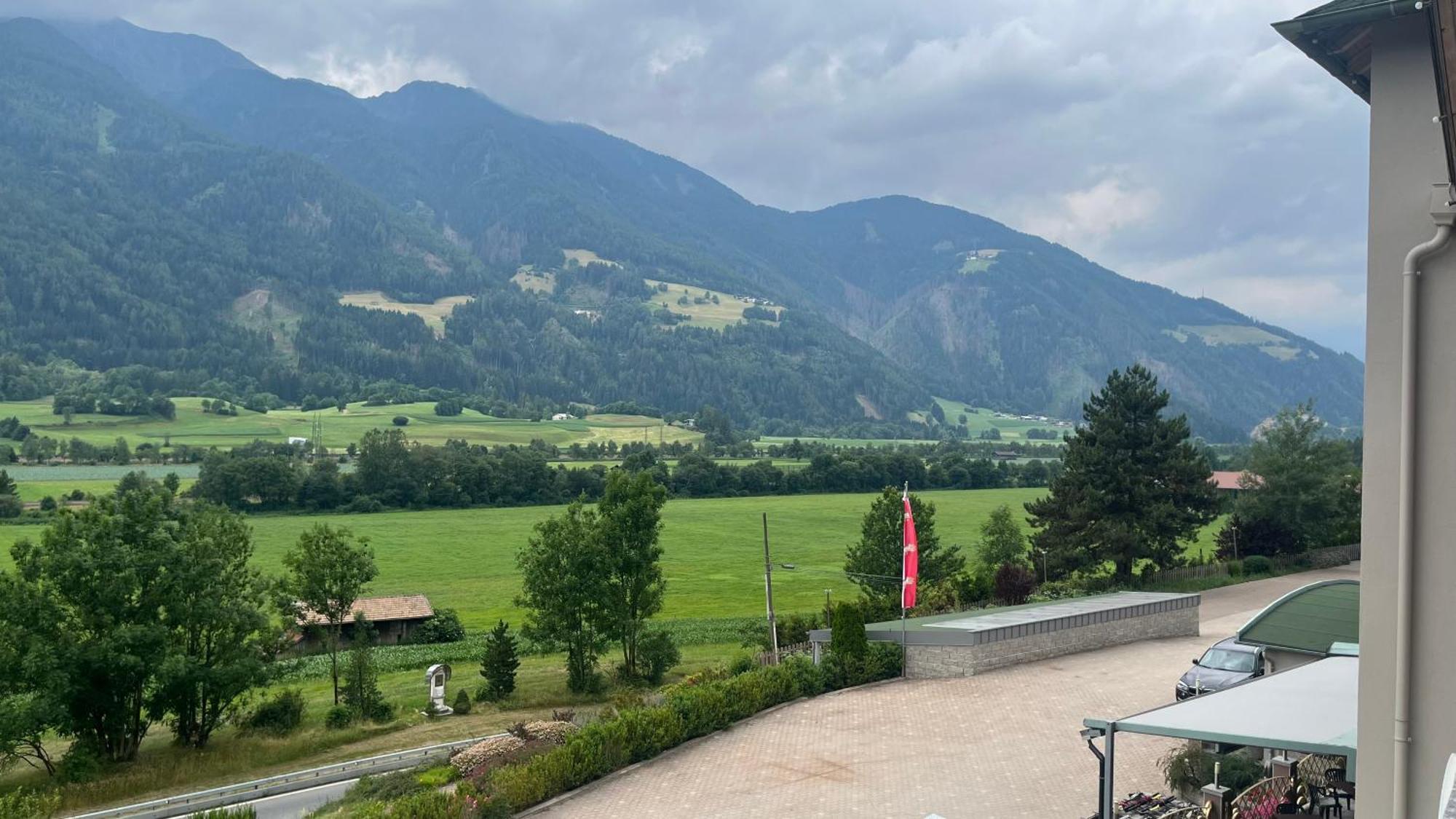 Hotel Saxl Campo di Trens Esterno foto