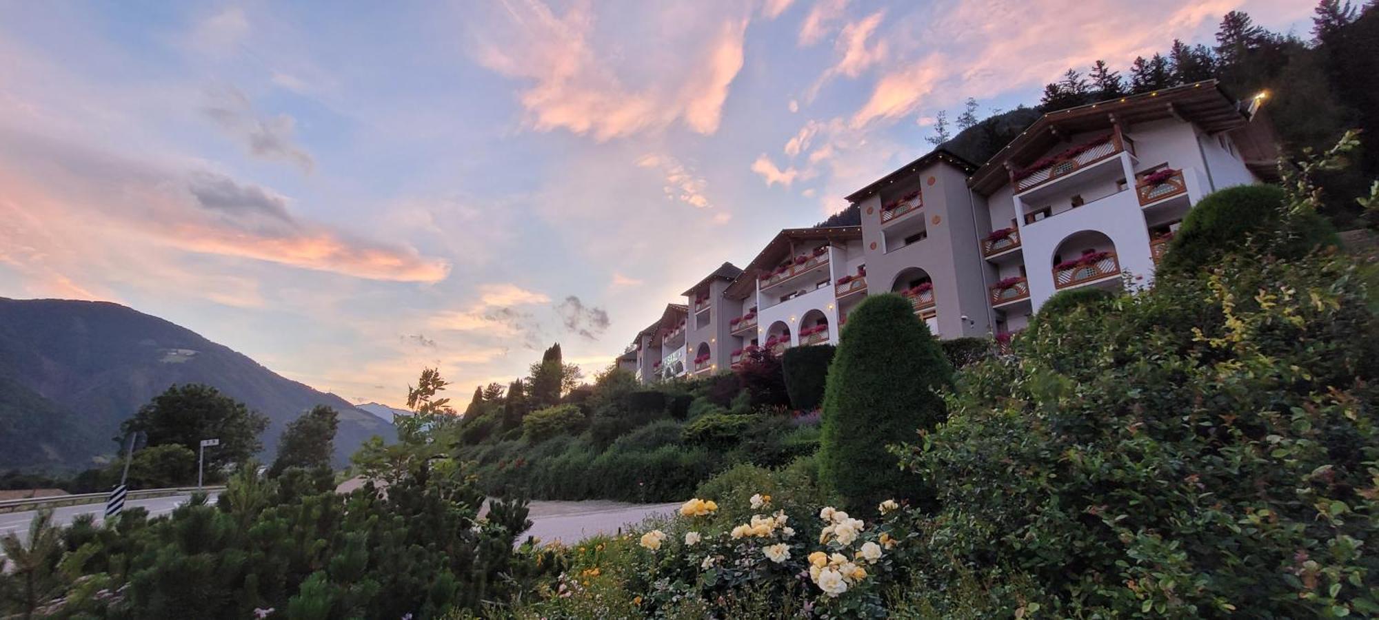 Hotel Saxl Campo di Trens Esterno foto